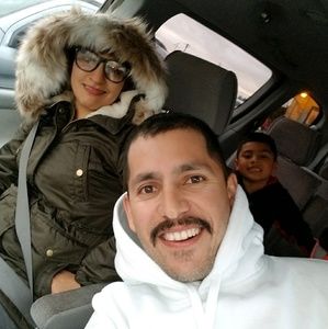 Meet your Posher, Emmanuel